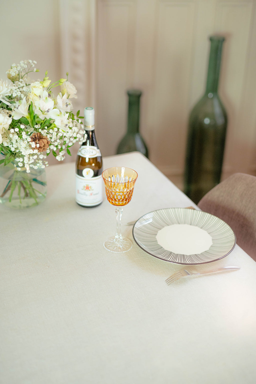 GLOWRY CRYSTAL WINE GLASS